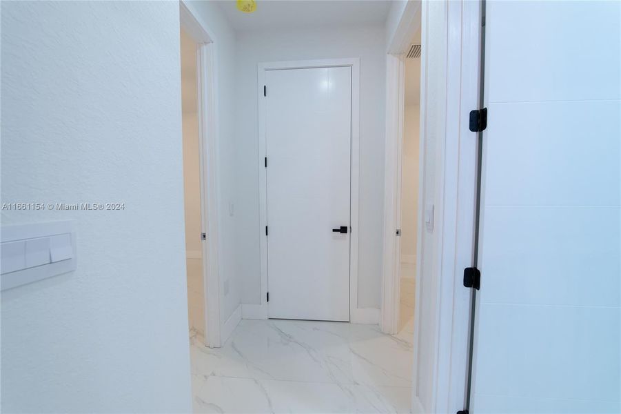 Image 52 of a home in .