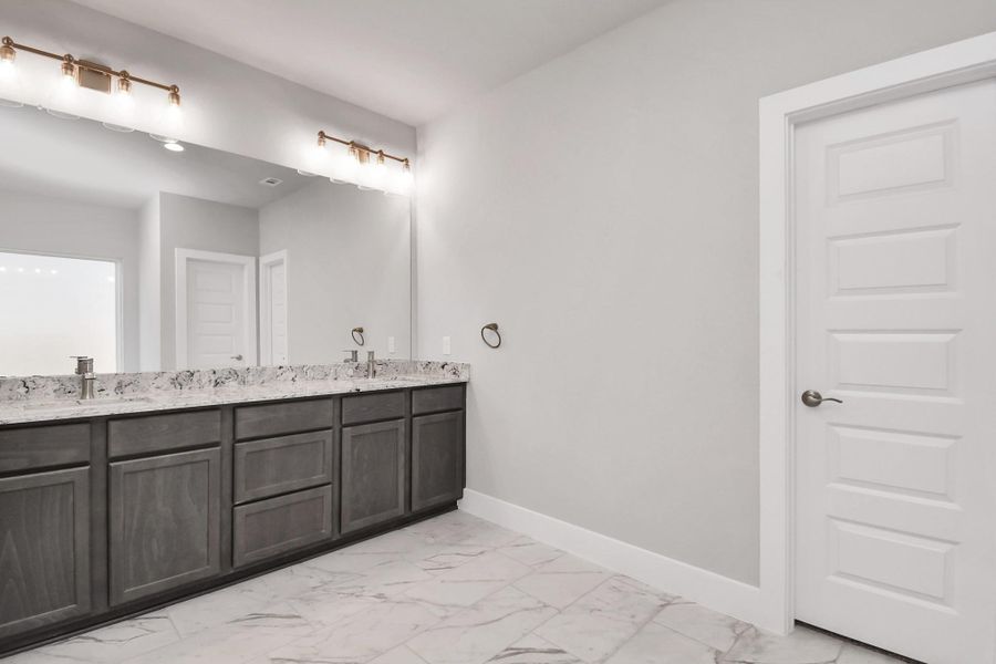 Sample photo of completed home with similar floor plan. Actual colors and selections may vary. Sample photo of completed home with similar floor plan. Actual colors and selections may vary.