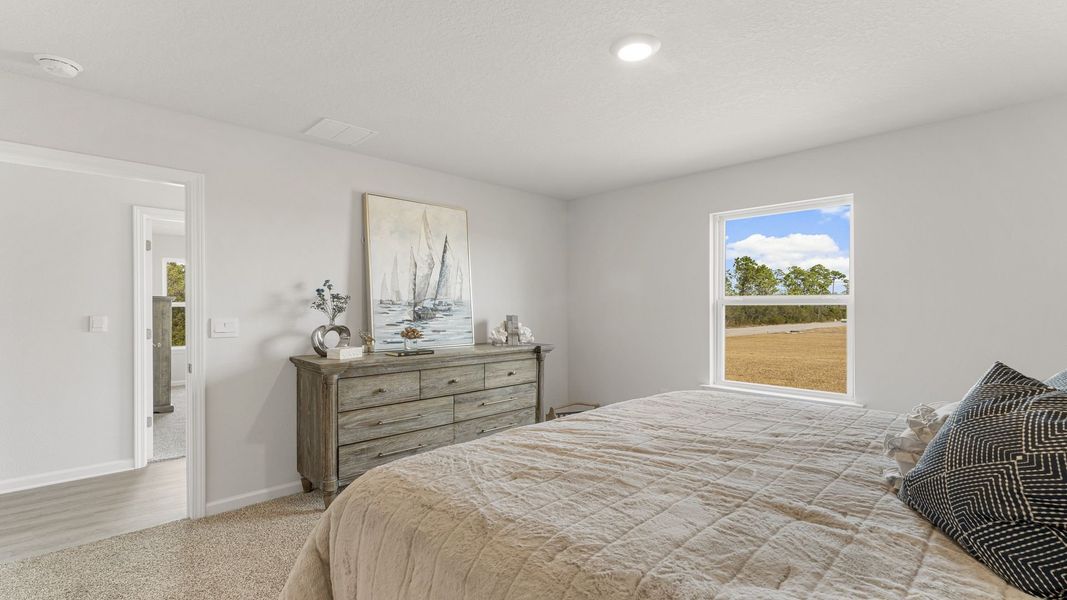 Representative furnished interior of a home built from the Callaway by D.R. Horton in Sunny Hills, Chipley (Image 18).