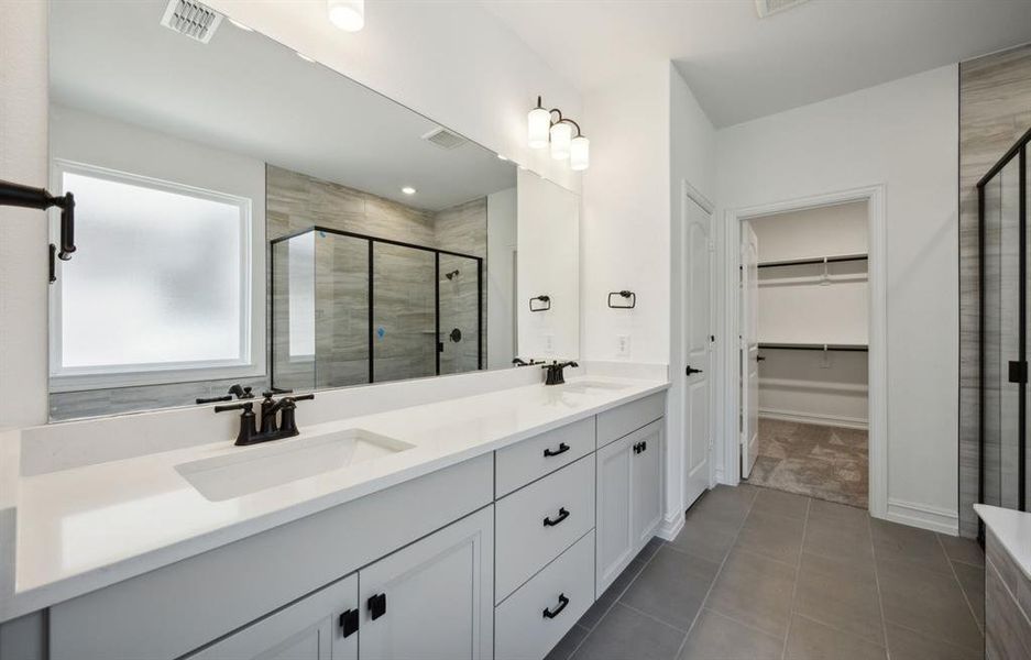 Elegant owner's bathroom *real home pictured