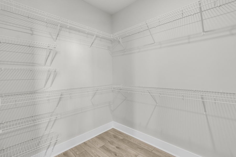 Spacious, unfurnished interior of a new home in Six Oaks, Summerville (Image 34).