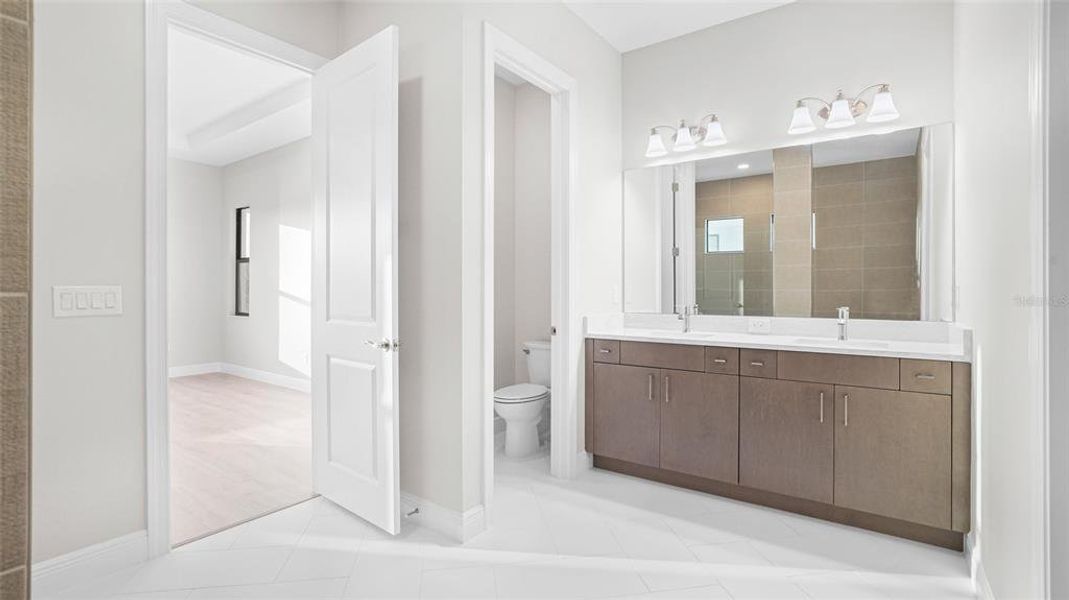 Furnished interior view inside a new home in Cresswind Lakewood Ranch, Lakewood Ranch (Image 6).