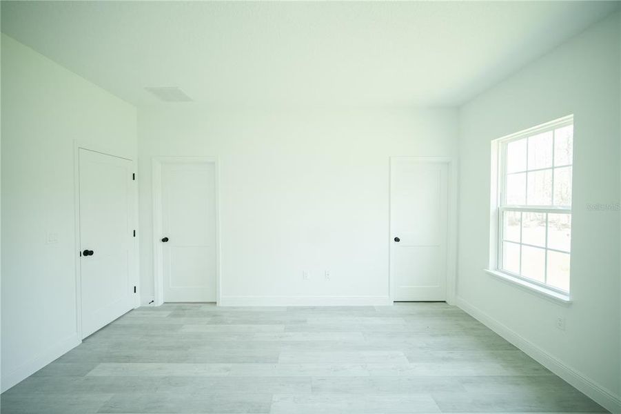 Spacious, unfurnished interior of a new home in , Ocala (Image 41).
