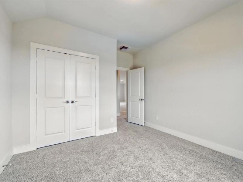 Spacious, unfurnished interior of a new home in Lago Mar, Texas City (Image 39). Spacious, unfurnished interior of a new home in Lago Mar, Texas City (Image 39).