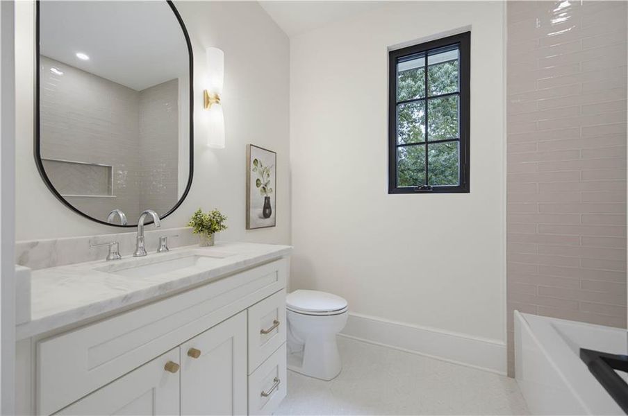 Furnished interior view inside a new home in , Atlanta (Image 74).