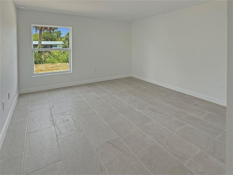 Spacious, unfurnished interior of a new home in , Punta Gorda (Image 23).