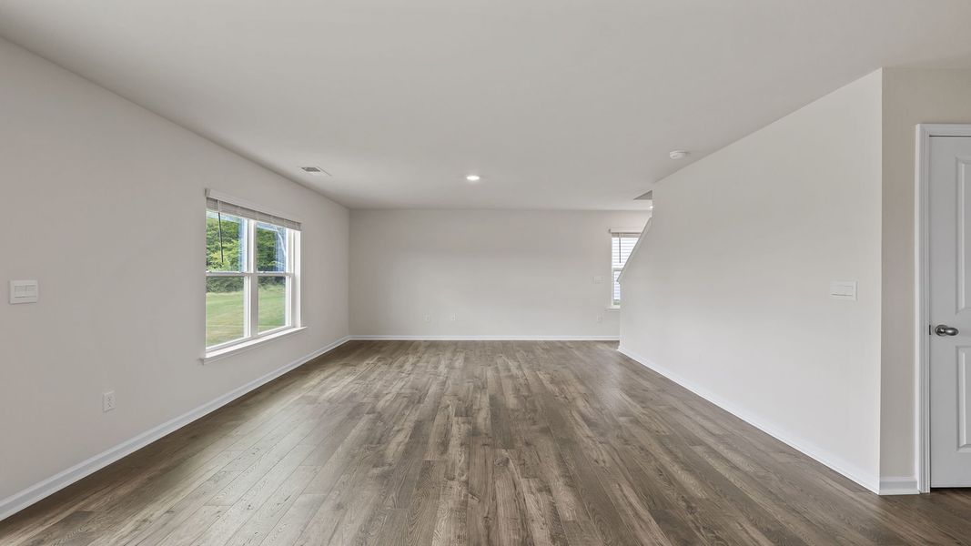 Spacious, unfurnished interior of a new home in Treemont Commons, Wellford (Image 17).