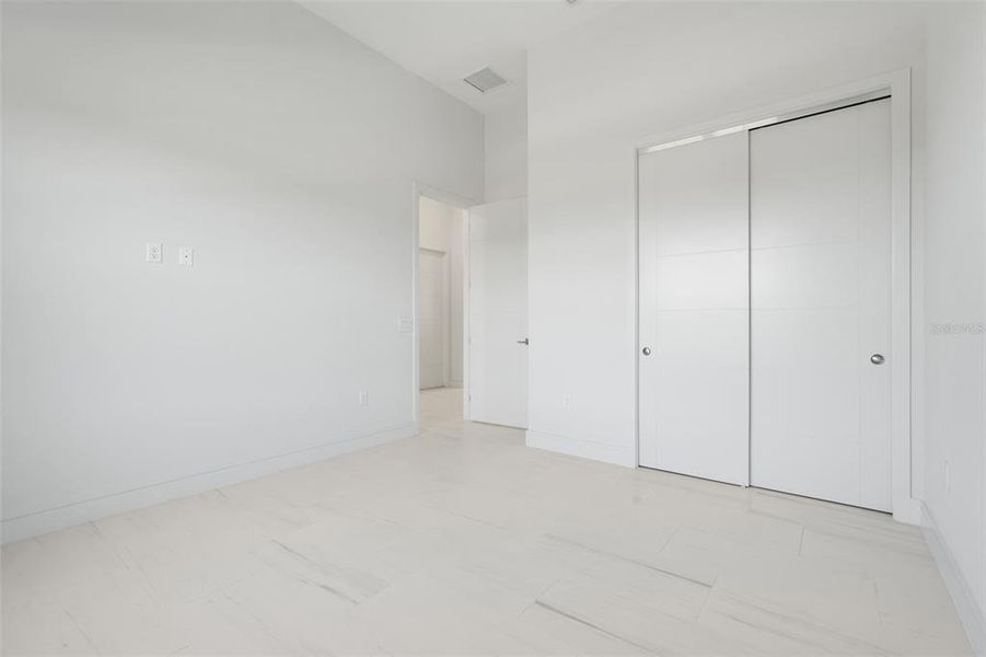 Spacious, unfurnished interior of a new home in Hampton Green at Providence, Davenport (Image 35).