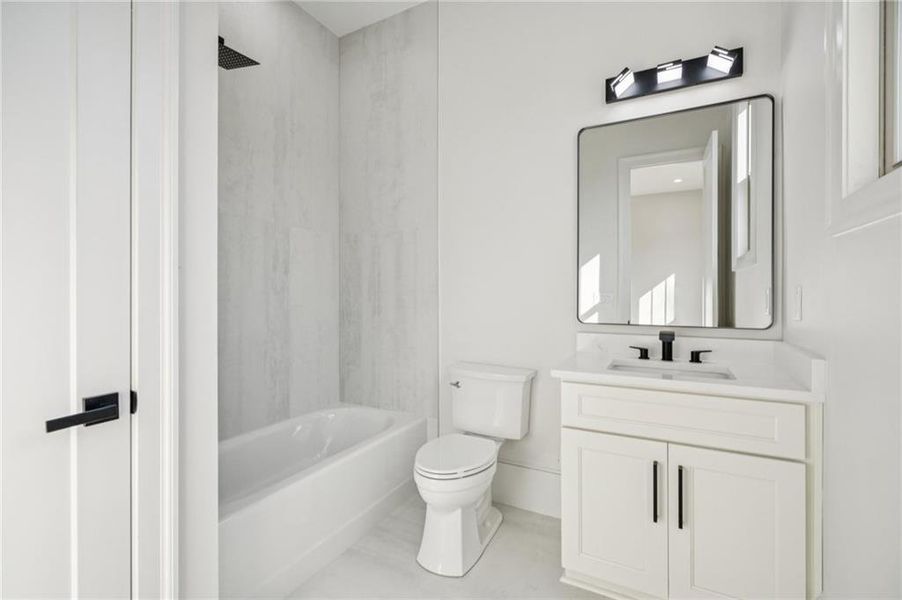 Furnished interior view inside a new home in , Gainesville (Image 7).