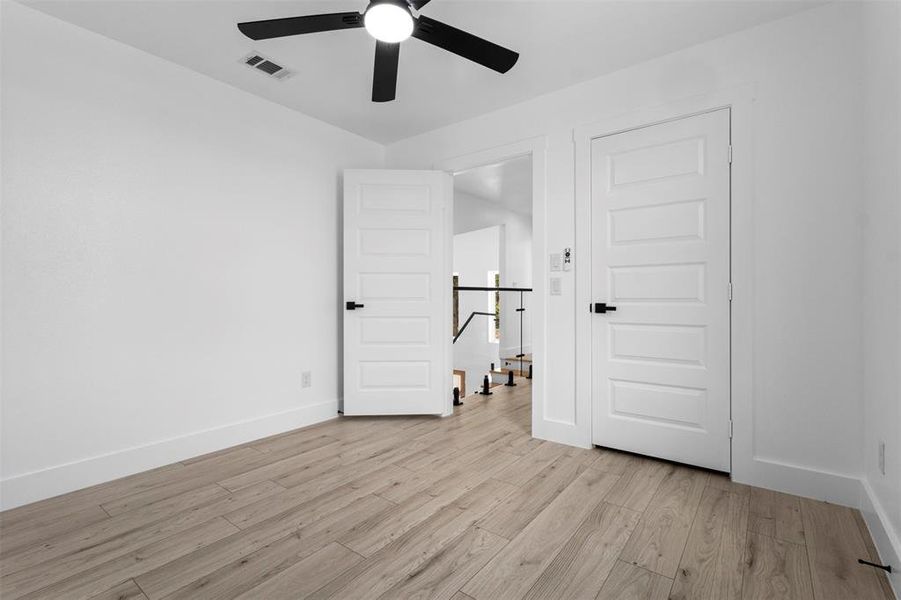 Spacious, unfurnished interior of a new home in , Emory (Image 24).