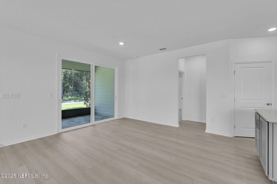 Spacious, unfurnished interior of a new home in Del Webb Saint Johns, St. Johns (Image 14).