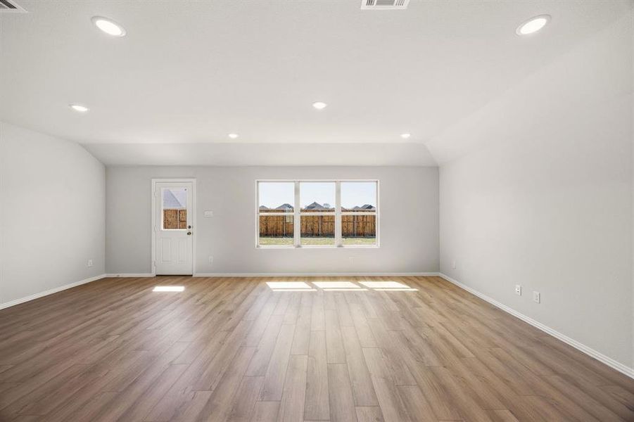 14-web-or-mls-547-frst-hvn-dr 14-web-or-mls-547-frst-hvn-dr