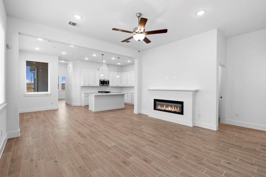 Spacious, unfurnished interior of a new home in Sienna, Missouri City (Image 18). Spacious, unfurnished interior of a new home in Sienna, Missouri City (Image 18).