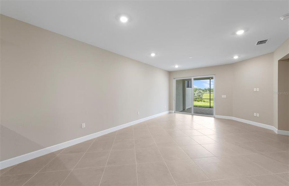 Spacious, unfurnished interior of a new home in BeachWalk by Manasota Key, Englewood (Image 13).