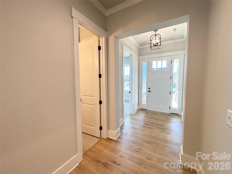 Spacious, unfurnished interior of a new home in Cumberland, Concord (Image 10).