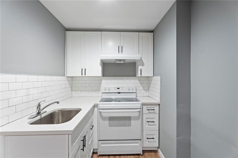 Furnished interior view inside a new home in , Snellville (Image 34).
