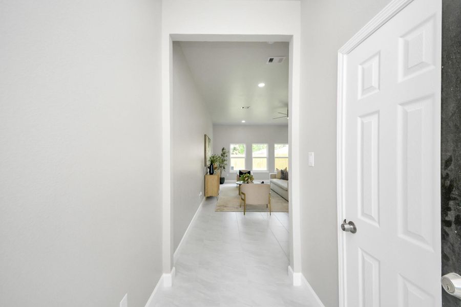 Spacious, unfurnished interior of a new home in , Houston (Image 20).