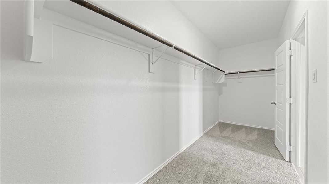 2831 Wagoner Ranch  Closet