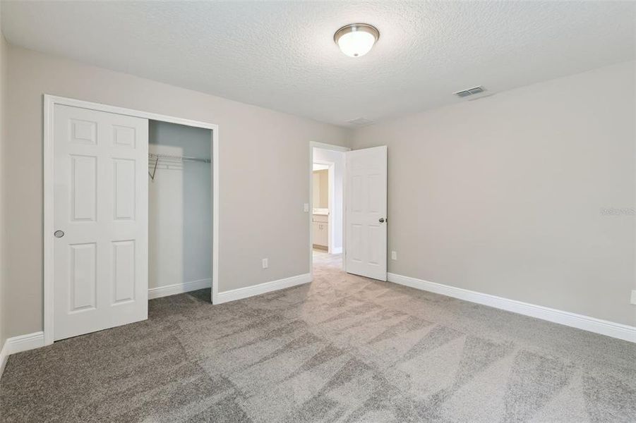 Spacious, unfurnished interior of a new home in , Daytona Beach (Image 47).