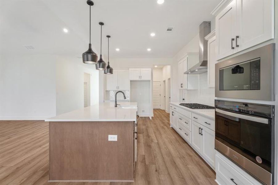 Furnished interior view inside a new home in , Gainesville (Image 10).