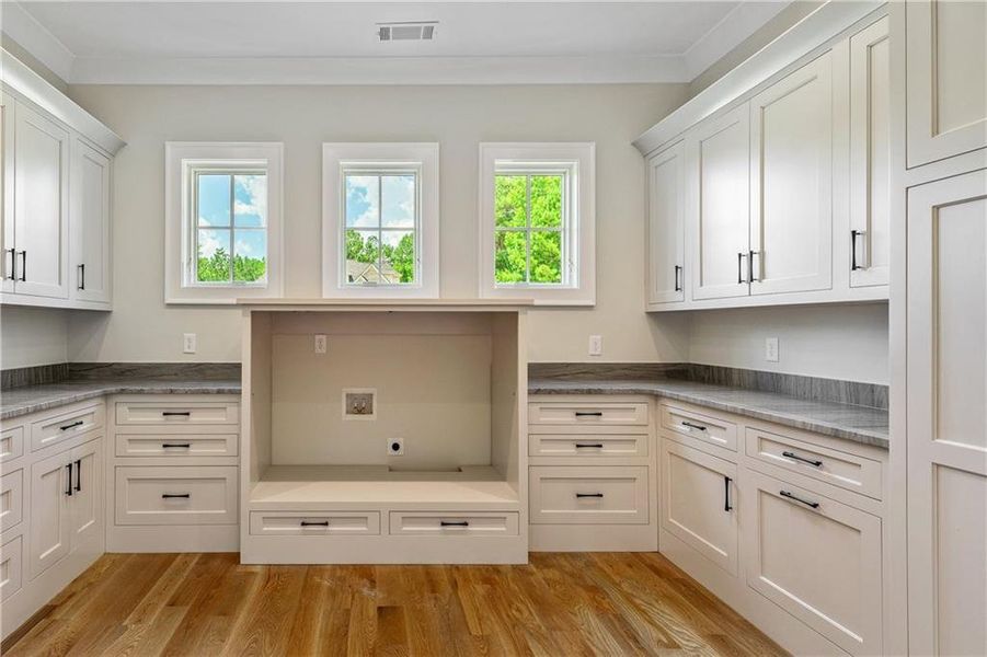 Furnished interior view inside a new home in , Newnan (Image 70).