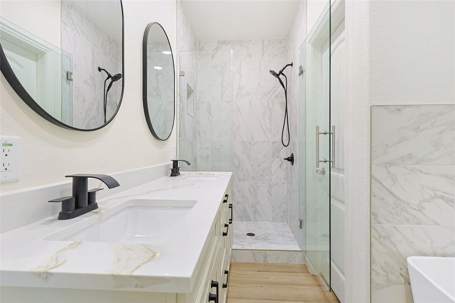 Furnished interior view inside a new home in , Pearland (Image 14).