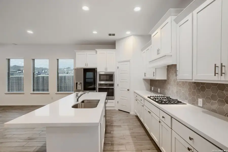 Furnished interior view inside a new home in Ladera, San Antonio (Image 10).