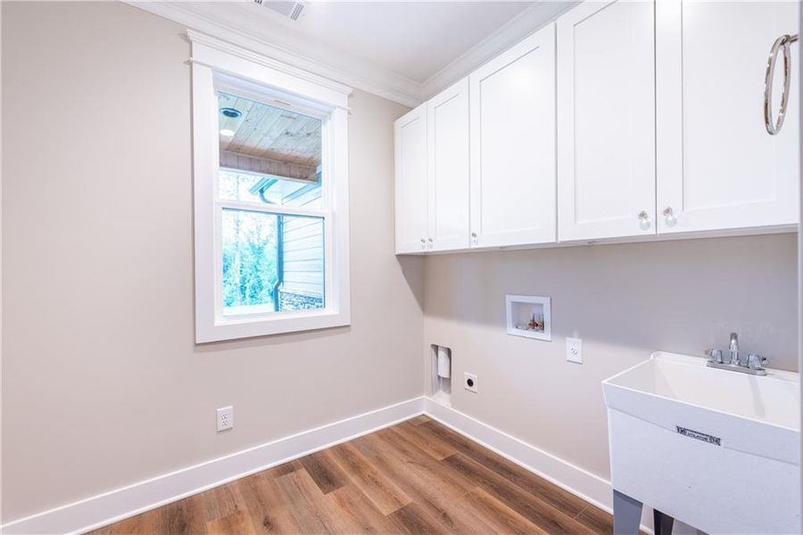 Spacious, unfurnished interior of a new home in , Jasper (Image 35). Spacious, unfurnished interior of a new home in , Jasper (Image 35).