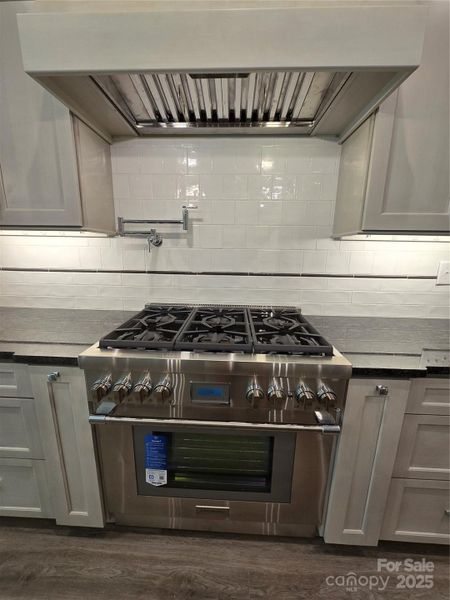 Image 43 of a home in .