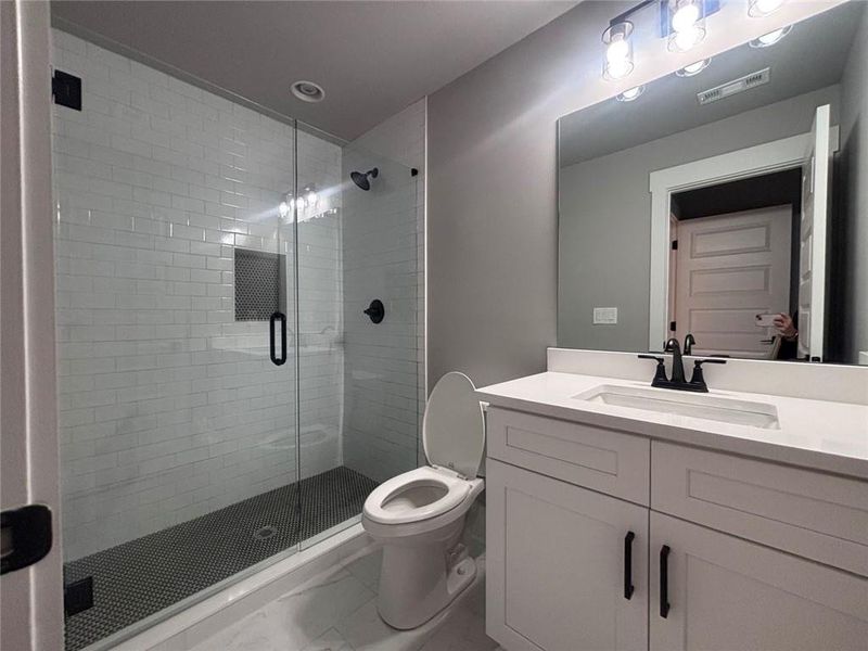 Furnished interior view inside a new home in , Jefferson (Image 11).