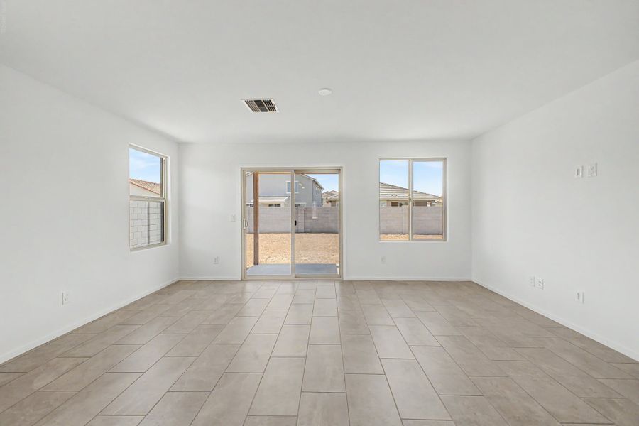 Spacious, unfurnished interior of a new home in Wildera, San Tan Valley (Image 8). Spacious, unfurnished interior of a new home in Wildera, San Tan Valley (Image 8).