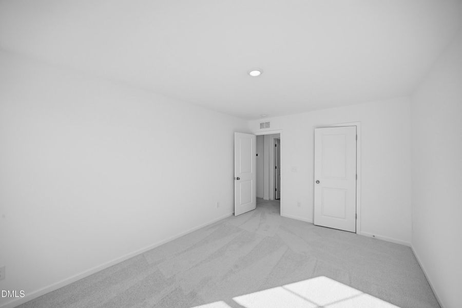 SUN_Everlee_Pic_CarsonII_QMI_227_Bed3_2o SUN_Everlee_Pic_CarsonII_QMI_227_Bed3_2o