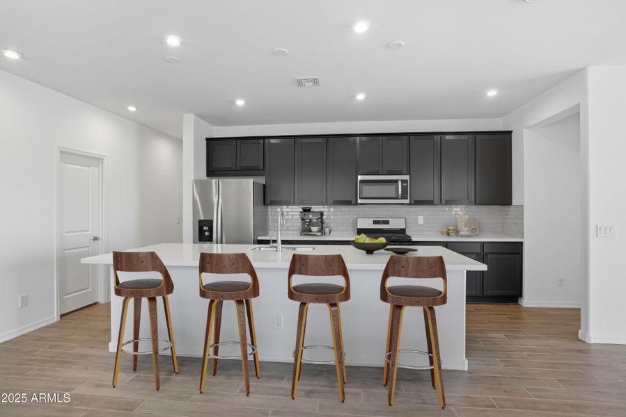 Rose Lane 7442_VS_4 Rose Lane 7442_VS_4