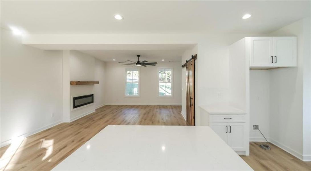 Spacious, unfurnished interior of a new home in , Lindale (Image 18).