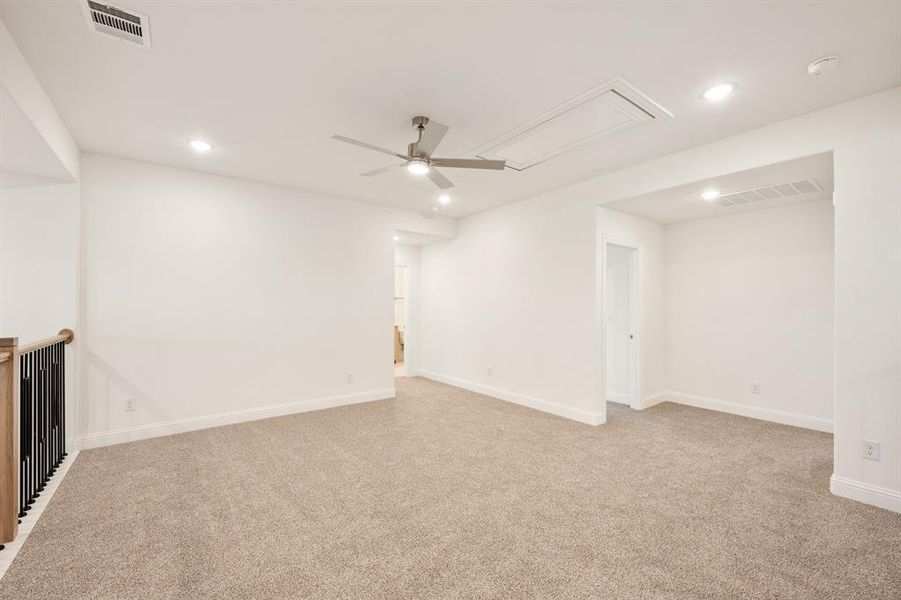 Spacious, unfurnished interior of a new home in Painted Tree Woodland District 50, McKinney (Image 14). Spacious, unfurnished interior of a new home in Painted Tree Woodland District 50, McKinney (Image 14).