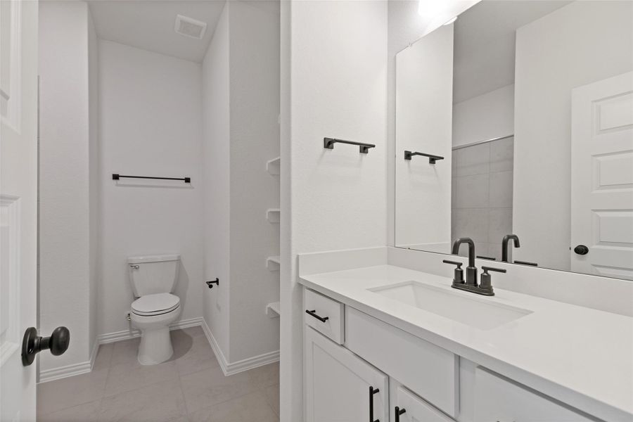 Furnished interior view inside a new home in Oakwood Estates, Waller (Image 5).