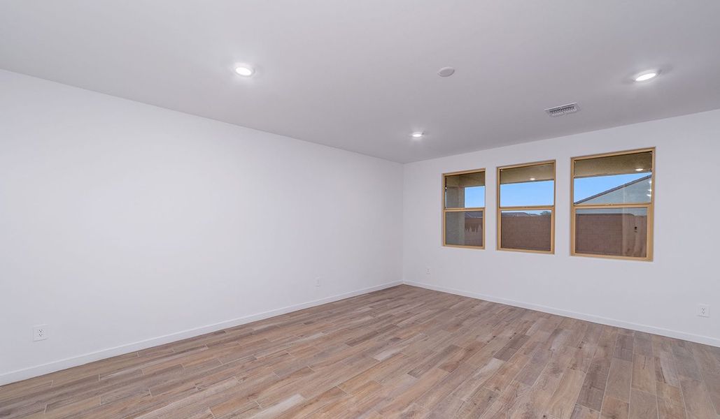 Spacious, unfurnished interior of a new home in Saguaro Bloom, Marana (Image 17). Spacious, unfurnished interior of a new home in Saguaro Bloom, Marana (Image 17).
