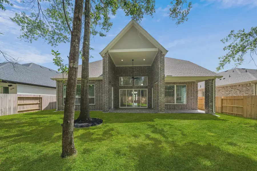 Representative exterior details of a home built from the Waterloo by Chesmar Homes in Attwater 65's, Waller (Image 3).
