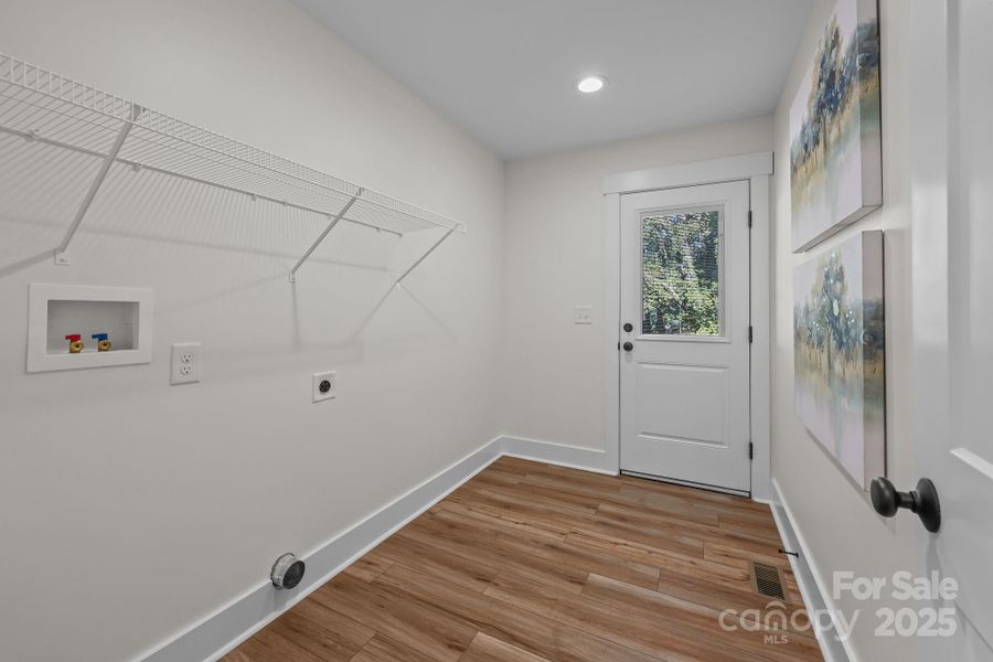 Spacious, unfurnished interior of a new home in , Kannapolis (Image 29). Spacious, unfurnished interior of a new home in , Kannapolis (Image 29).