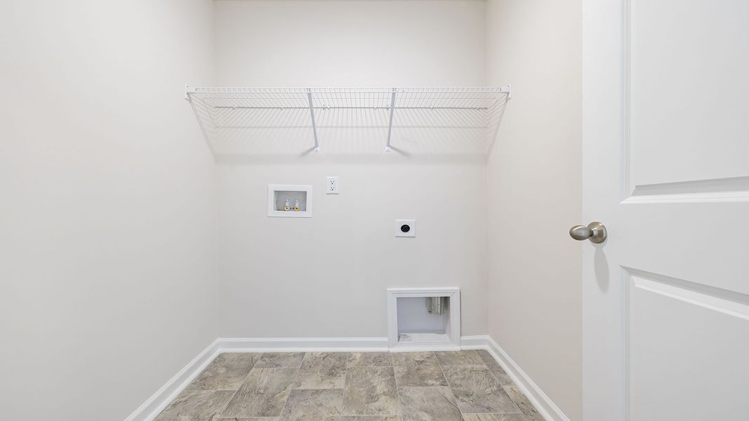 Spacious, unfurnished interior of a new home in Durbin Meadows, Fountain Inn (Image 27).