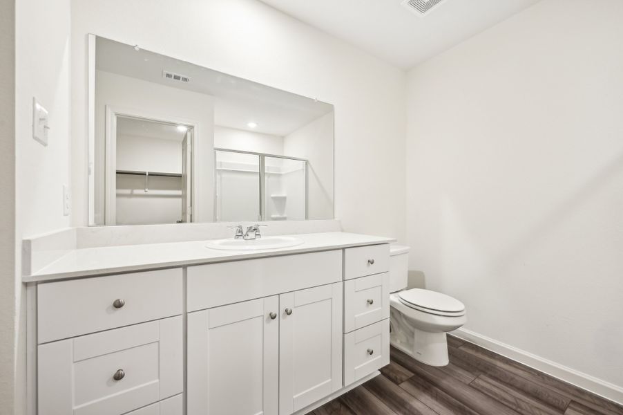 Representative furnished interior of a home built from the Discovery by Starlight Homes in Royal Pines, Porter (Image 13).