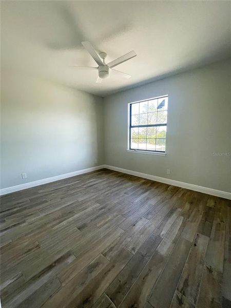 Spacious, unfurnished interior of a new home in , Englewood (Image 14).