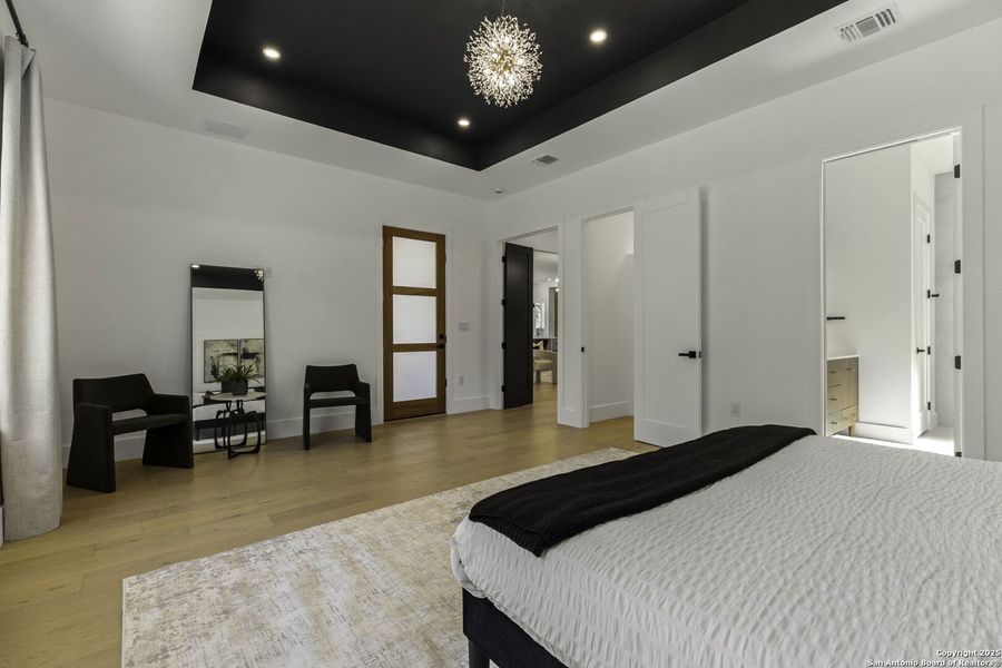 Furnished interior view inside a new home in , Boerne (Image 19).