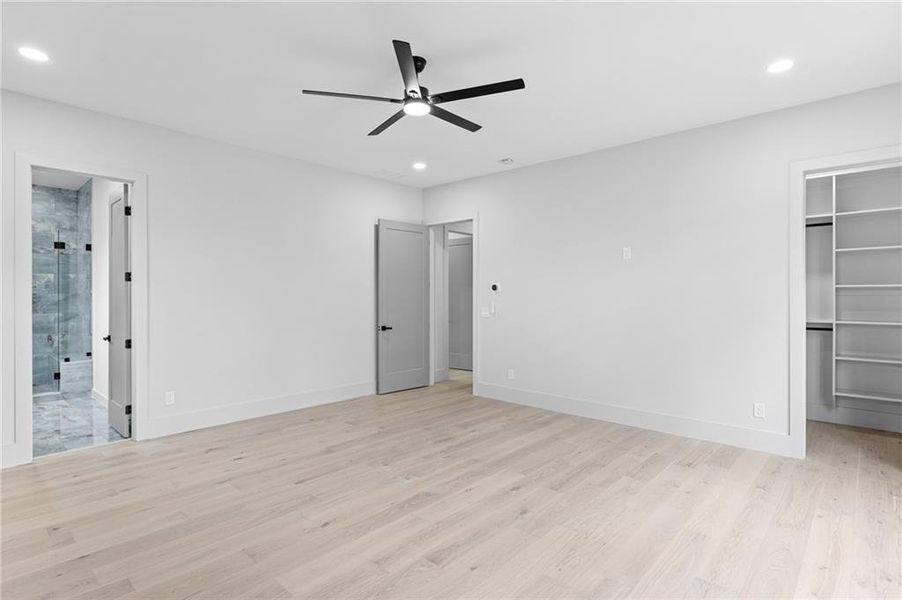 Spacious, unfurnished interior of a new home in , Lawrenceville (Image 50).