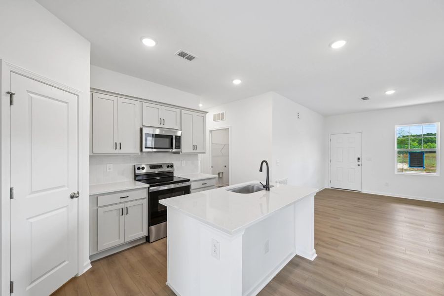 Representative images and renderings are for illustrative purposes. Actual structural options and design finishes of home may vary