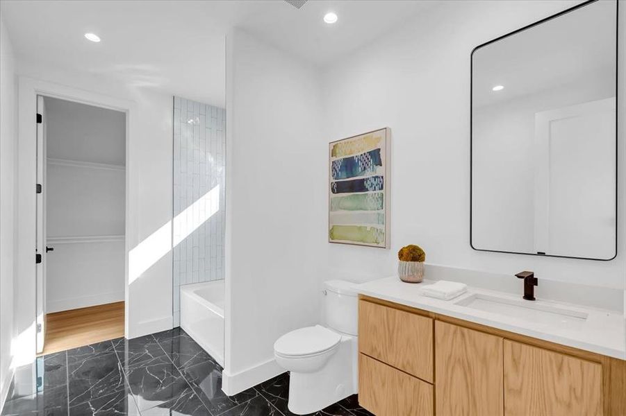 Furnished interior view inside a new home in , Dallas (Image 15).