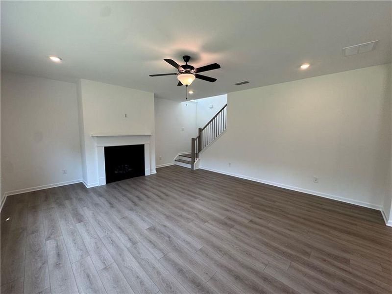 Spacious, unfurnished interior of a new home in Creekside, Dawsonville (Image 27).