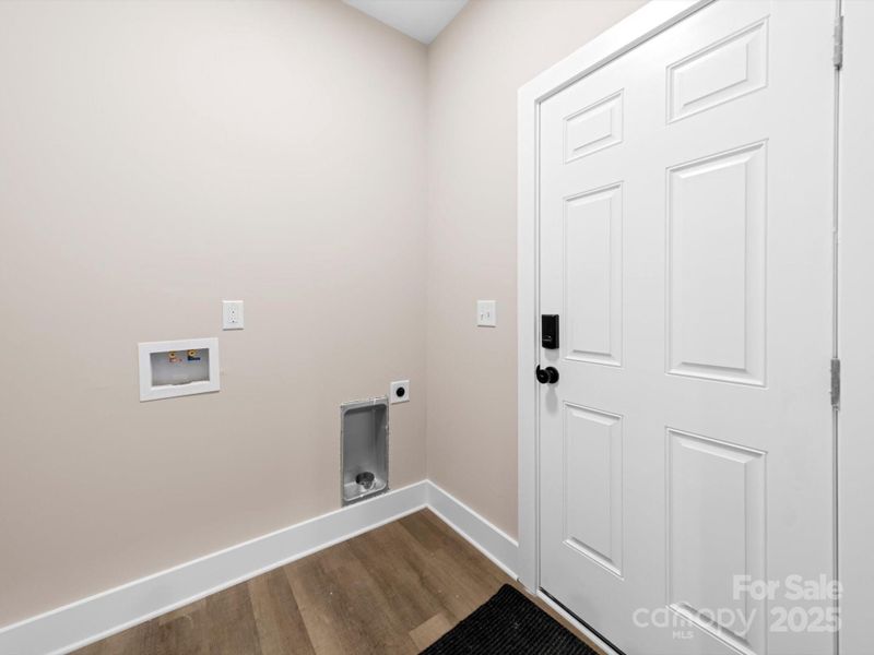 Image 29 of a home in . Image 29 of a home in .