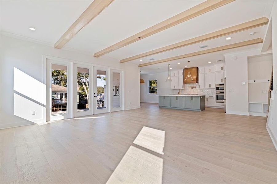 Spacious, unfurnished interior of a new home in , St. Petersburg (Image 41).