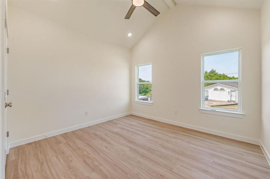 Spacious, unfurnished interior of a new home in , Granbury (Image 26). Spacious, unfurnished interior of a new home in , Granbury (Image 26).